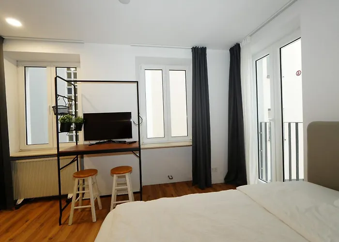 Livery Apartamento *